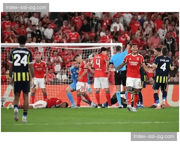 阿森纳客场挑战那不勒斯,战术博弈聚焦中场控制权 阿森纳客场挑战那不勒斯,战术博弈聚焦中场控制权