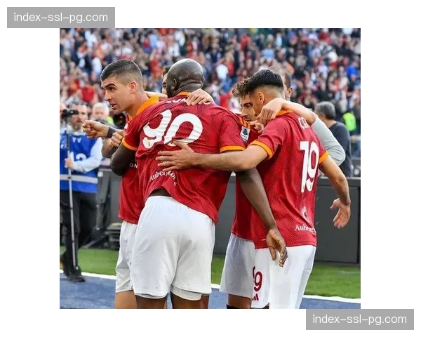 即时:罗马vs拉齐奥德比半场结束,迪巴拉点射破门,罗马1-0领先 即时:罗马vs拉齐奥德比半场结束,迪巴拉点射破门,罗马1-0领先