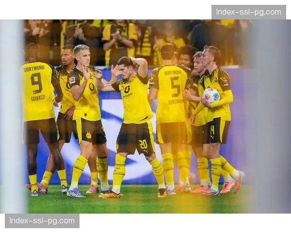 德甲速报:莱比锡4-3多特蒙德,送对手无缘下赛季欧冠 德甲速报:莱比锡4-3多特蒙德,送对手无缘下赛季欧冠